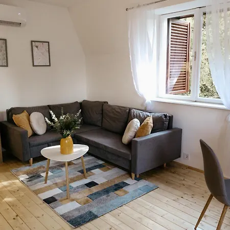 Adeline Apartman Miskolc Exterior photo